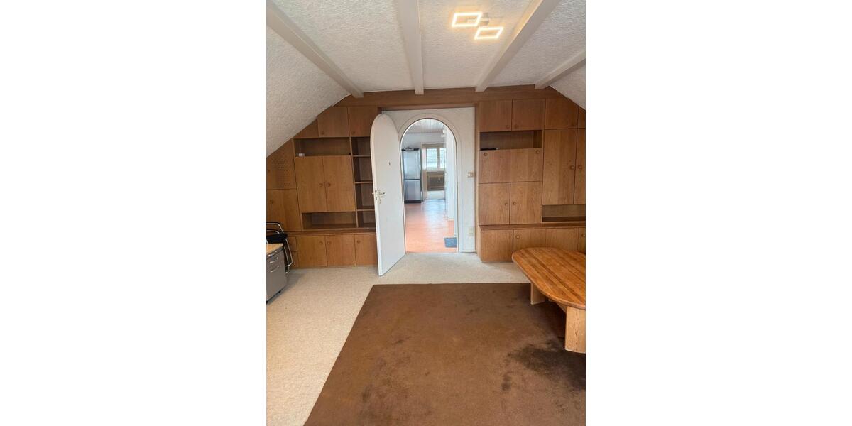 Dachgeschoßwohnung Stuttgart Sillenbuch - 2.5 Zimmer, 62 m&sup2;, 890&euro; | Angebot:25980435