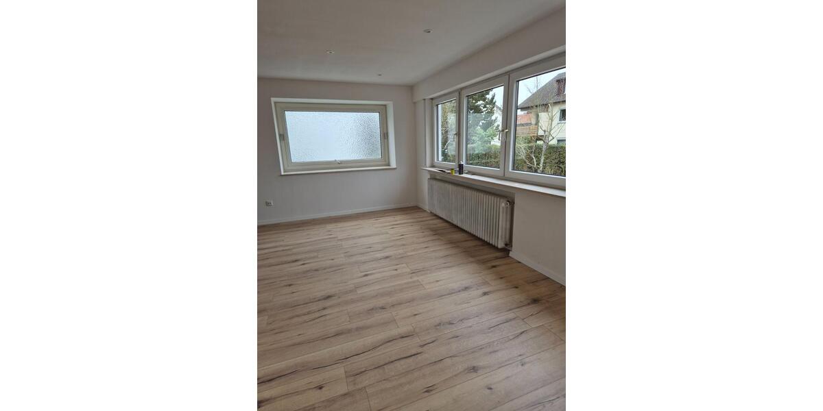Einfamilienhaus Schorndorf - 6 Zimmer, 150 m&sup2;, 1.800&euro; | Angebot:25765684