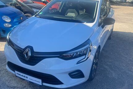 Renault Clio 23.000 km 13.900 &euro; Ludwigsburg 71636