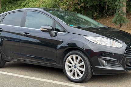 Ford Fiesta 63.000 km 6.700 &euro; Fellbach 70736