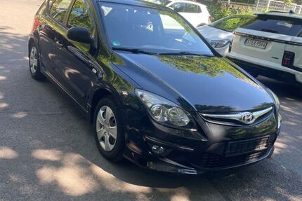 Hyundai i30 105.000 km 3.290 &euro; Stuttgart 70376