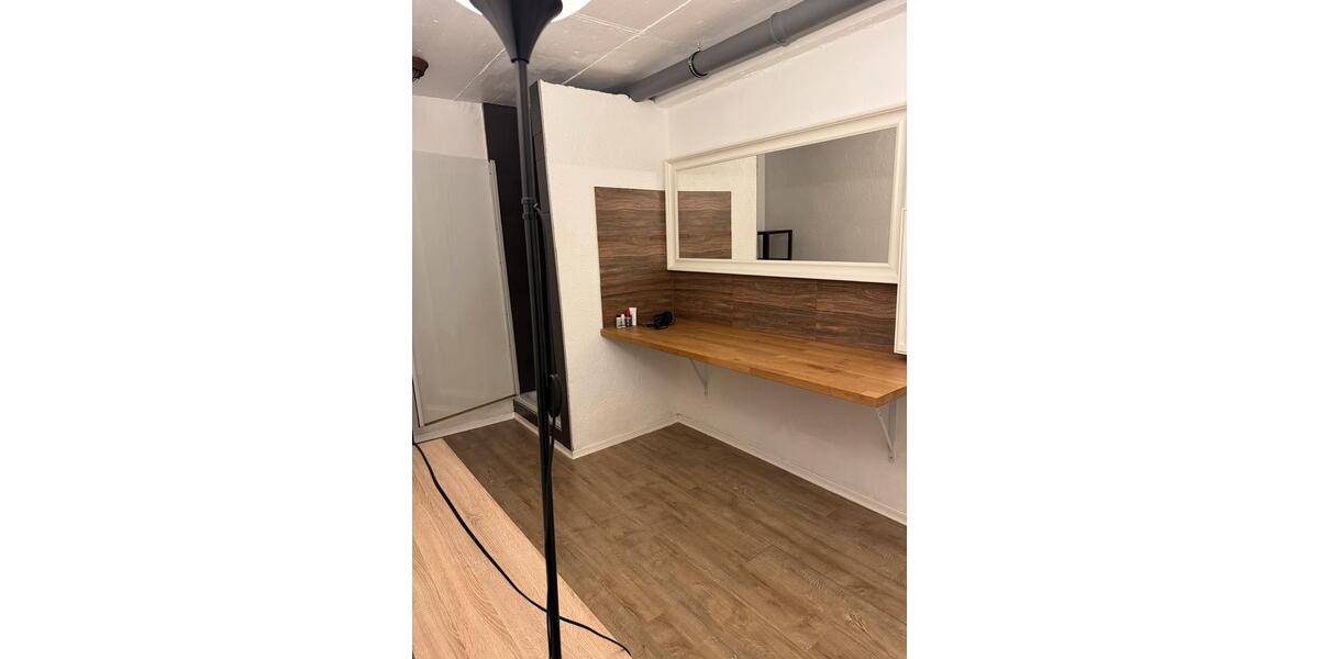 Dachgeschoßwohnung Stuttgart Stuttgart-Ost - 2 Zimmer, 45 m&sup2;, 950&euro; | Angebot:26101944