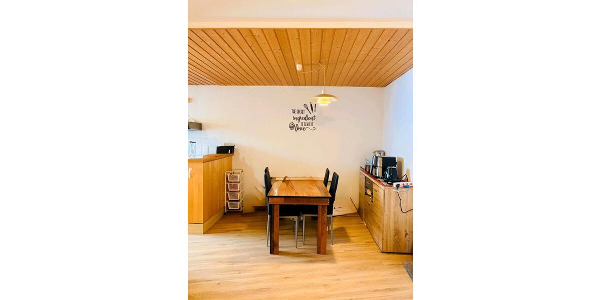 Hochparterre Böblingen - 3 Zimmer, 94 m&sup2;, 1.150&euro; | Angebot:25319665