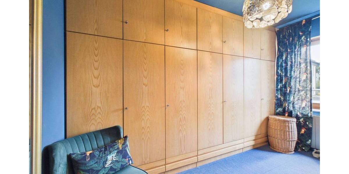 Reihenmittelhaus Waiblingen - 7 Zimmer, 149 m&sup2;, 650.000&euro; | Angebot:26798725