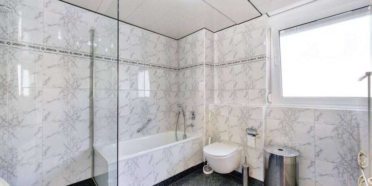 Reihenmittelhaus Stuttgart Zuffenhausen - 4 Zimmer, 119 m&sup2;, 700.000&euro; | Angebot:25670991