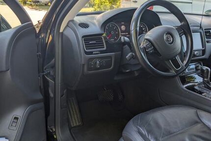VW Touareg 235.000 km 14.700 &euro; Bietigheim-Bissingen 74321