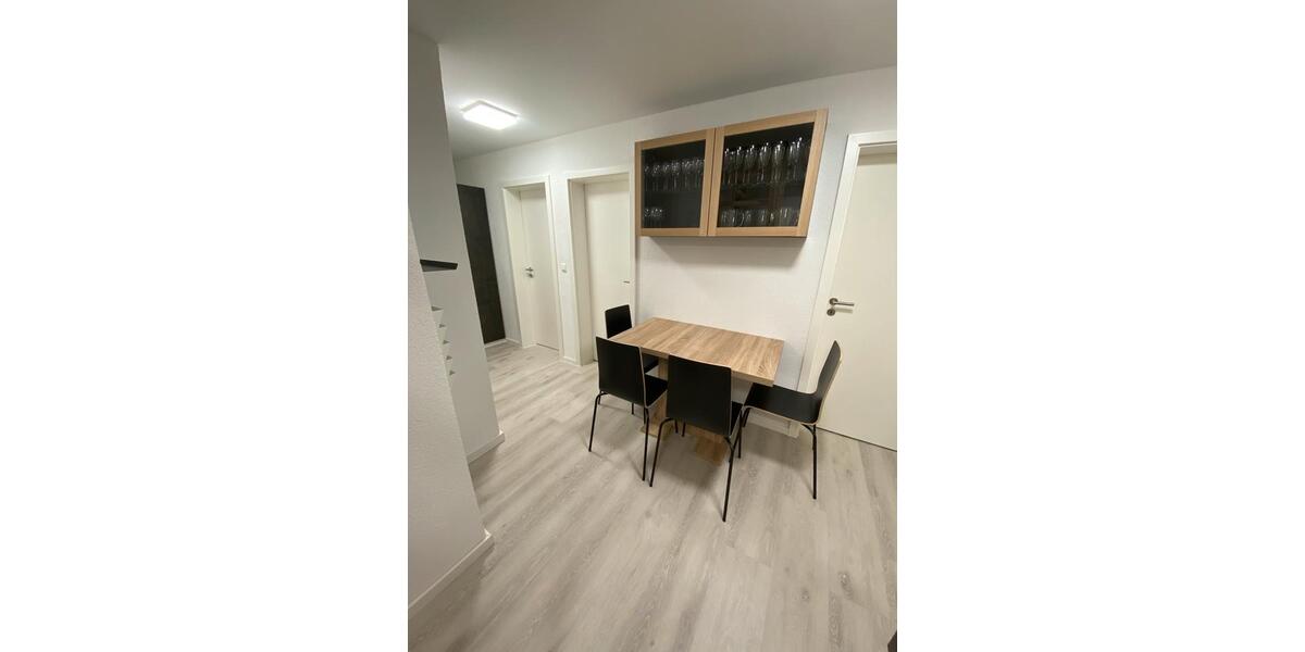 Etagenwohnung Stuttgart Feuerbach - 16 Zimmer, 16 m&sup2;, 510&euro; | Angebot:24840671