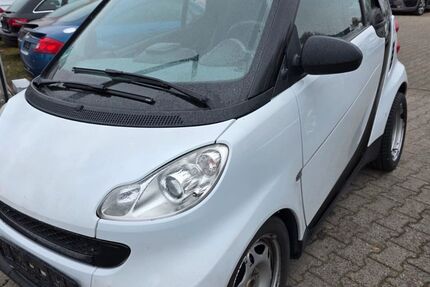 Smart ForTwo 180.000 km 2.390 &euro; Ludwigsburg 71642