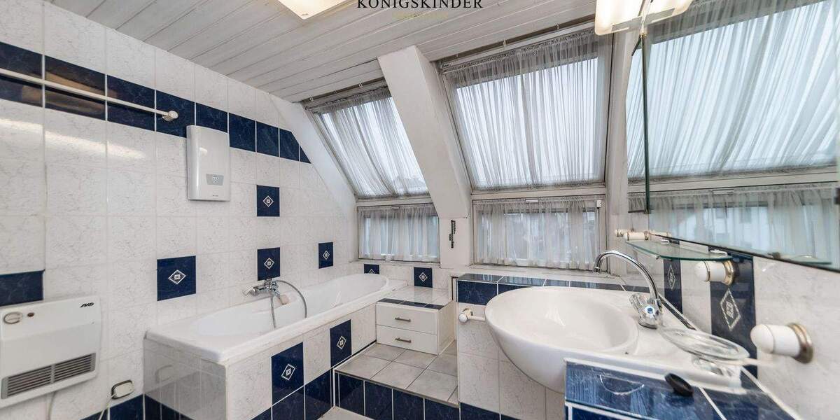 Einfamilienhaus Ludwigsburg Oßweil - 6 Zimmer, 151 m&sup2;, 449.000&euro; | Angebot:25669333