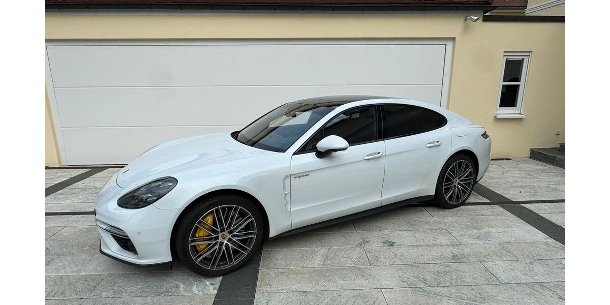 Porsche Panamera 162.735 km 58.000 &euro; Stuttgart 70182