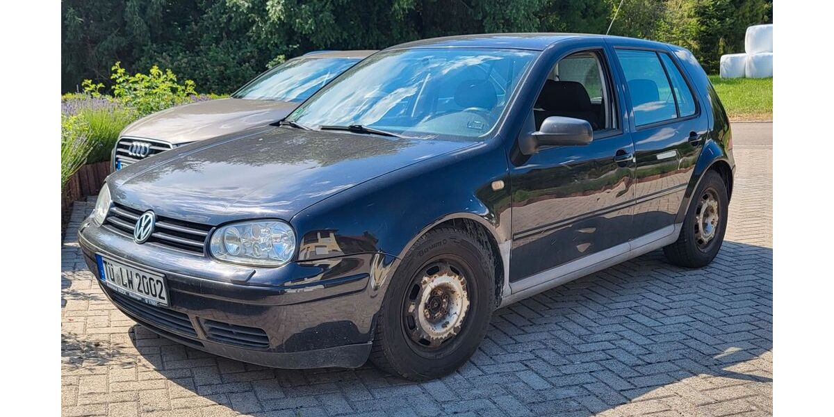 VW Golf 213.000 km 1.050 &euro; Dettenhausen 72135