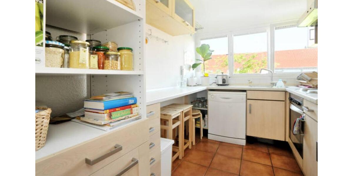 Dachgeschoßwohnung Stuttgart Stuttgart-Ost - 3 Zimmer, 70 m&sup2;, 1.295&euro; | Angebot:25131325