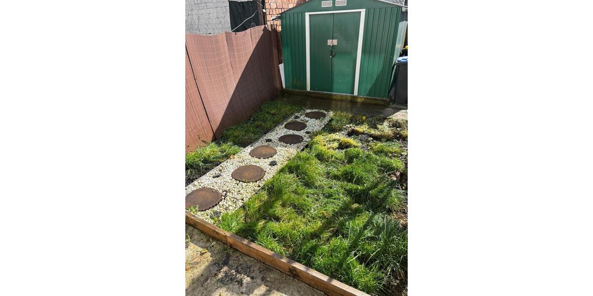 Reihenhaus Nürtingen - 5 Zimmer, 110 m&sup2;, 1.650&euro; | Angebot:25755130