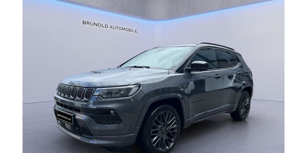 Jeep Compass 65.100 km 19.900 &euro; Stuttgart 70565