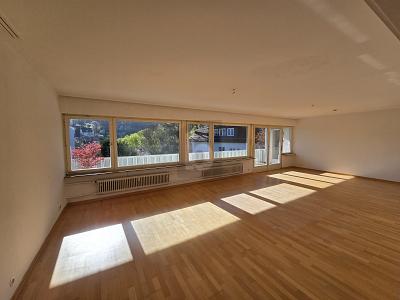 LICHTDURCHFLUTETE WOHNUNG MIT GROßEM BALKON - Etagenwohnung Stuttgart Stuttgart-Ost Ost | Angebot:26102733