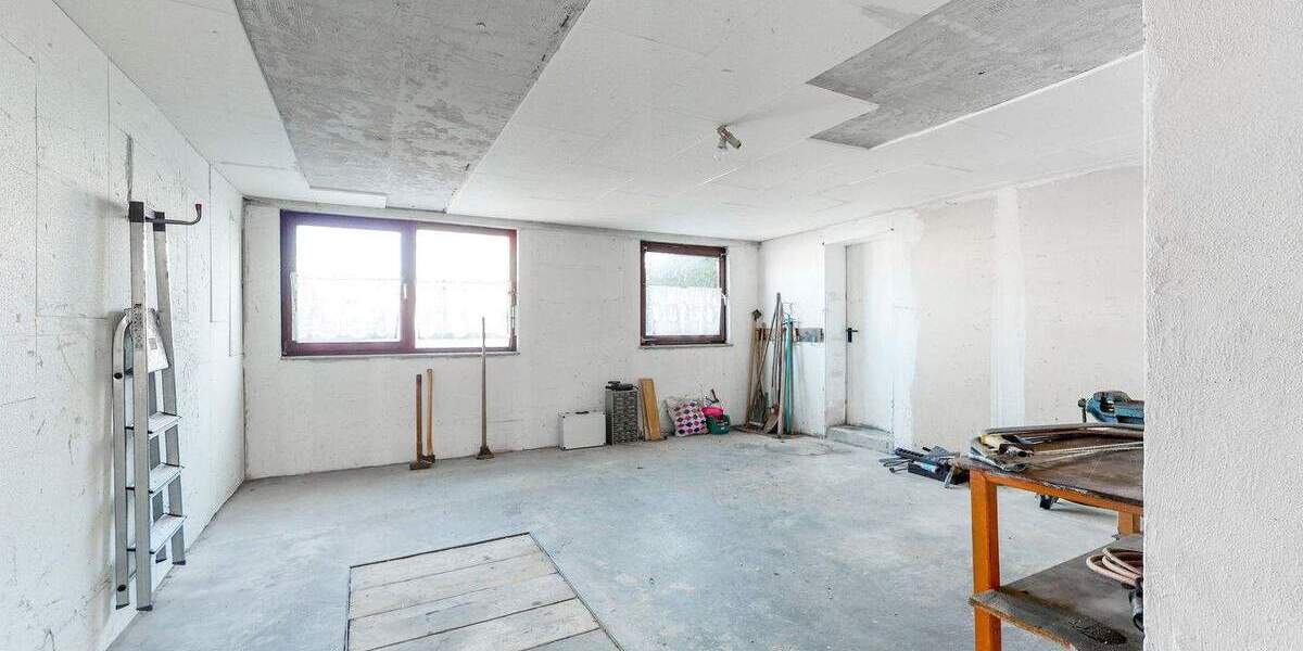 Einfamilienhaus Sersheim - 8 Zimmer, 218 m&sup2;, 585.000&euro; | Angebot:25706115