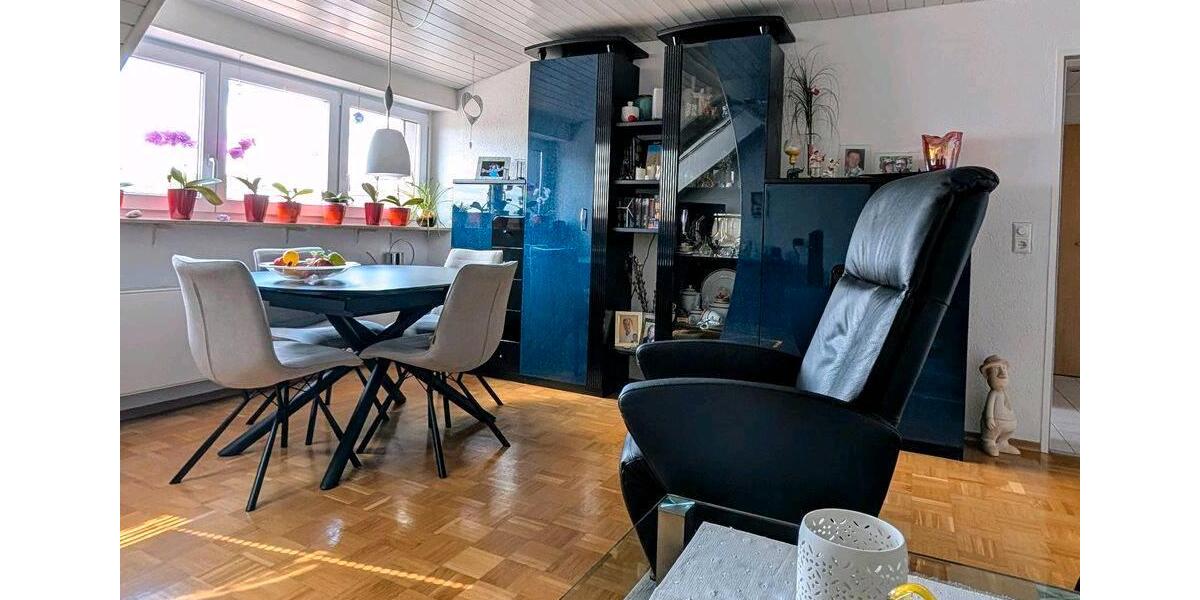 Dachgeschoßwohnung Stuttgart Sillenbuch - 4 Zimmer, 76 m&sup2;, 299.000&euro; | Angebot:26044984