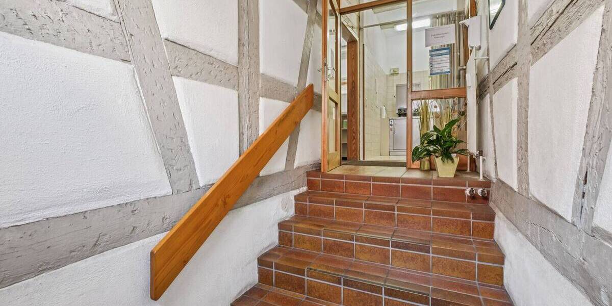 Etagenwohnung Ludwigsburg Oßweil - 3 Zimmer, 100 m&sup2;, 299.000&euro; | Angebot:25777881