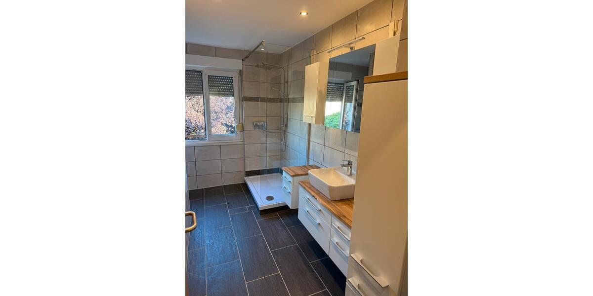 Etagenwohnung Renningen - 3 Zimmer, 75 m&sup2;, 1.200&euro; | Angebot:27605975