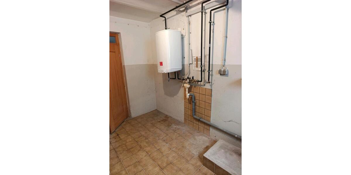 Mehrfamilienhaus, Wohnhaus Grafenberg - 8 Zimmer, 150 m&sup2;, 450.000&euro; | Angebot:25964675