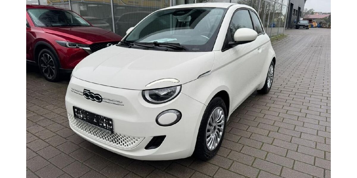 Fiat 500e 12.744 km 16.700 &euro; Böblingen 71034