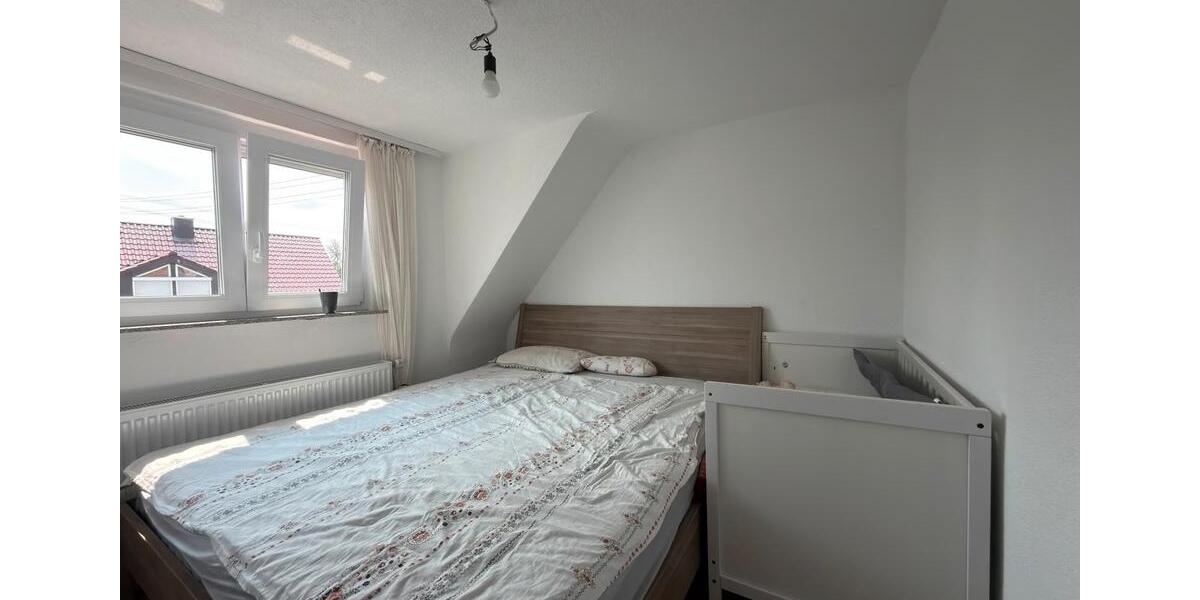 Dachgeschoßwohnung Kornwestheim - 3 Zimmer, 50 m&sup2;, 900&euro; | Angebot:27612266