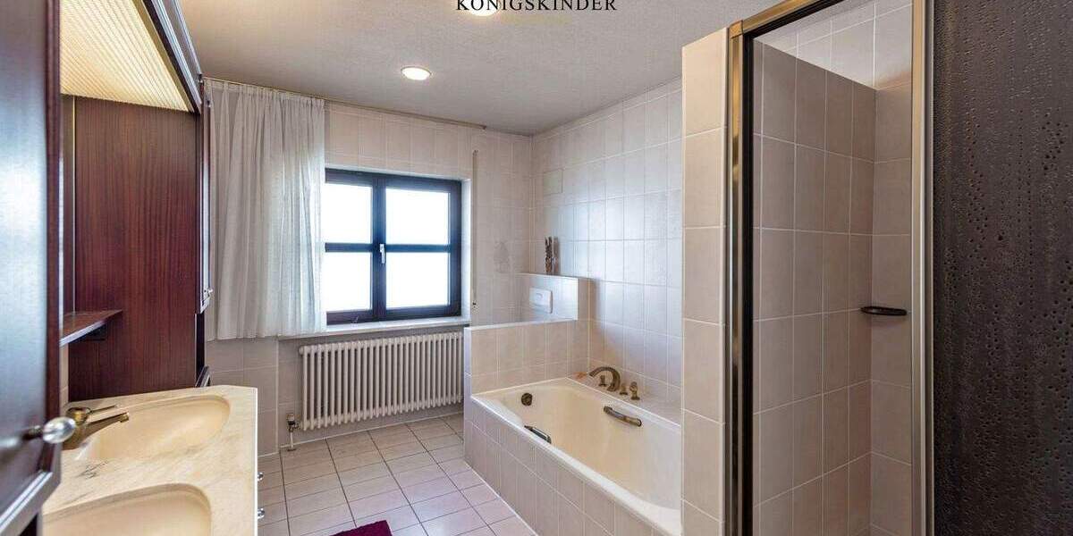 Einfamilienhaus Schorndorf - 7 Zimmer, 240 m&sup2;, 980.000&euro; | Angebot:25731507