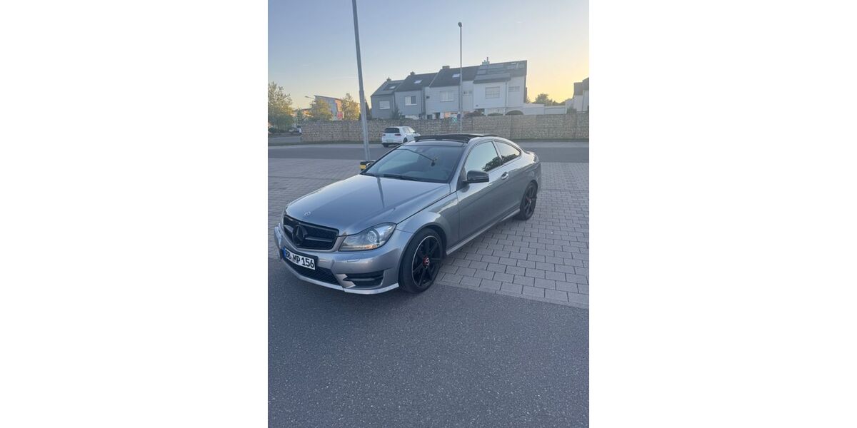 Mercedes-Benz C 200 184.450 km 11.000 &euro; Böblingen 71032