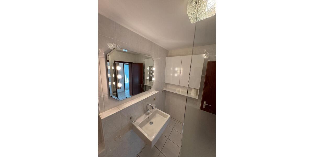 Etagenwohnung Esslingen am Neckar Oberesslingen - 2 Zimmer, 60 m&sup2;, 830&euro; | Angebot:26415247