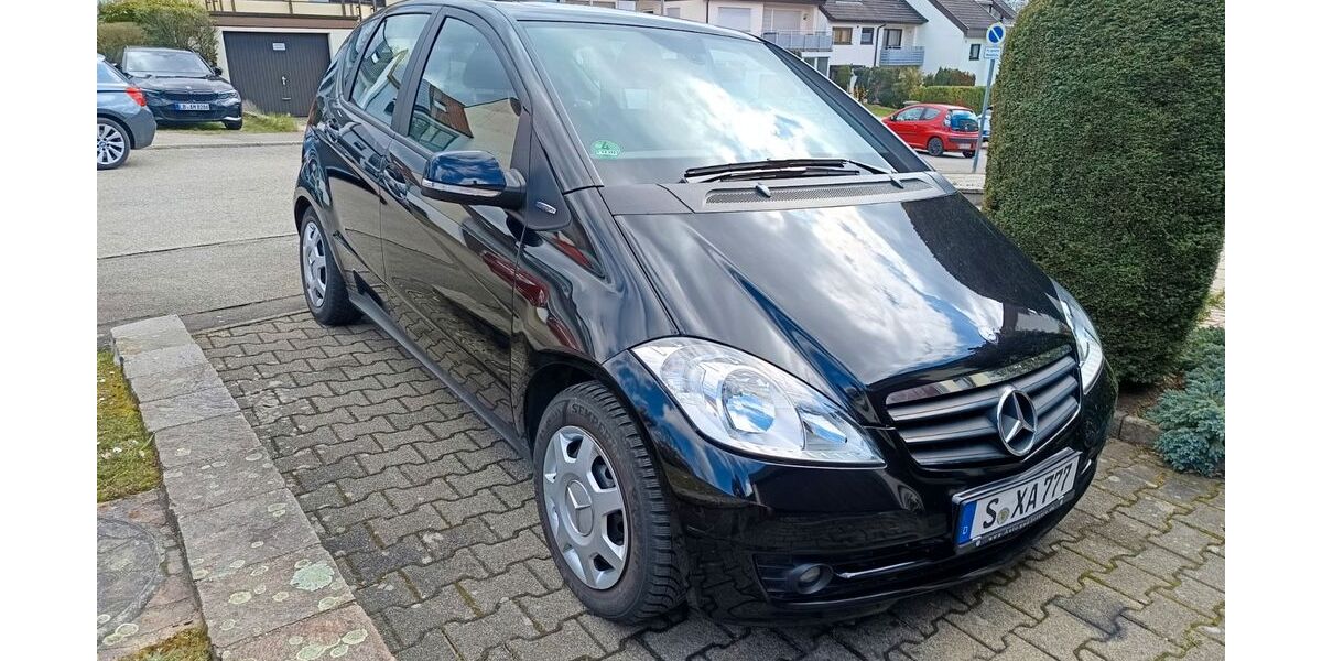 Mercedes-Benz A 180 106.800 km 5.500 &euro; stuttgart 70569