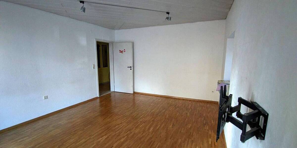 Etagenwohnung Kornwestheim - 3 Zimmer, 63 m&sup2;, 185.000&euro; | Angebot:26064711