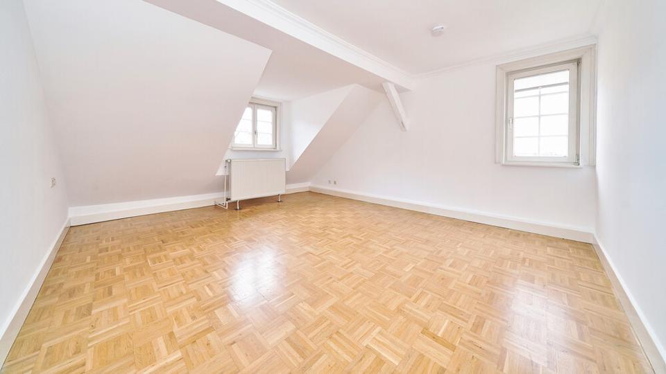 Dachgeschoßwohnung Bietigheim-Bissingen Bissingen - 3 Zimmer, 80 m&sup2;, 1.000&euro; | Angebot:25162024