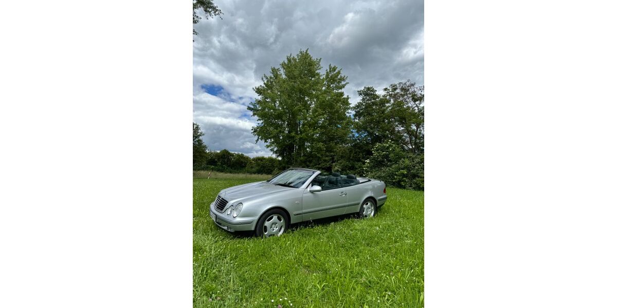 Mercedes-Benz CLK 230 132.000 km 9.200 &euro; Ludwigsburg 71638