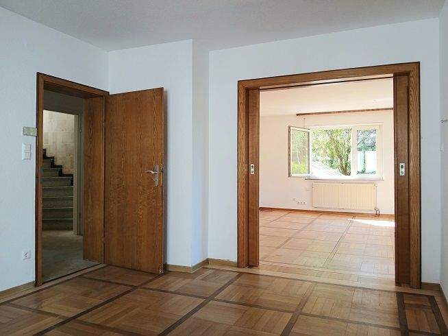 Mehrfamilienhaus, Wohnhaus Waiblingen Hohenacker Hohenacker - 9 Zimmer, 153 m&sup2;, 680.000&euro; | Angebot:25744278