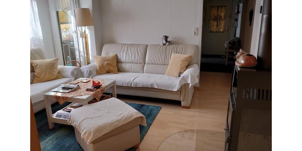 Erdgeschoßwohnung Leonberg - 6 Zimmer, 96 m&sup2;, 299.000&euro; | Angebot:25183448