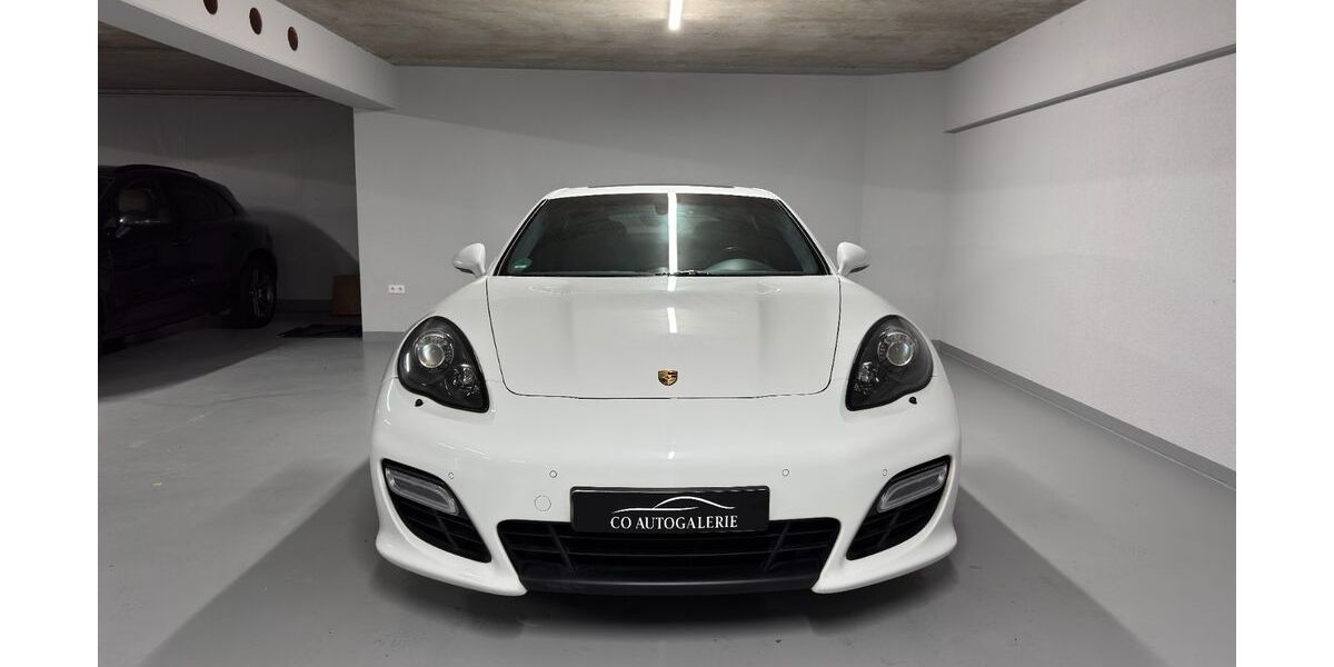 Porsche Panamera 177.300 km 30.950 &euro; Altbach 73776