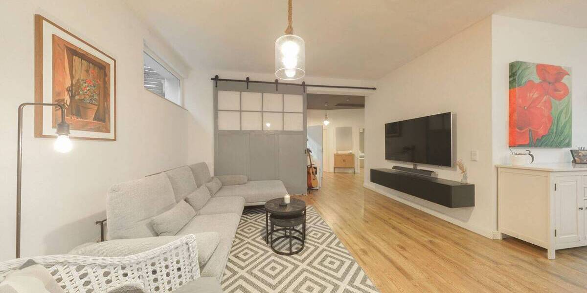 Mehrfamilienhaus, Wohnhaus Freiberg Beihingen - 9 Zimmer, 262 m&sup2;, 997.000&euro; | Angebot:25971802