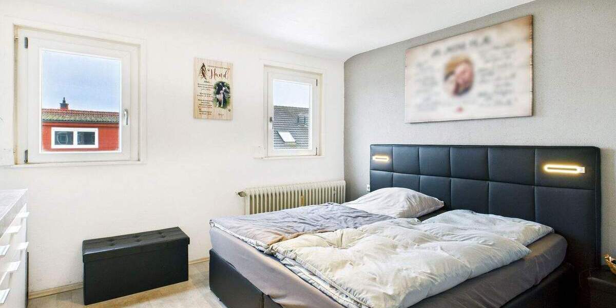 Mehrfamilienhaus, Wohnhaus Ditzingen Hirschlanden - 6 Zimmer, 127 m&sup2;, 555.000&euro; | Angebot:25771171