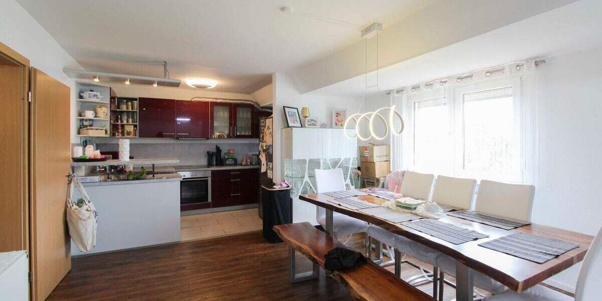 Etagenwohnung Stuttgart Feuerbach - 3 Zimmer, 89 m&sup2;, 299.000&euro; | Angebot:25866630