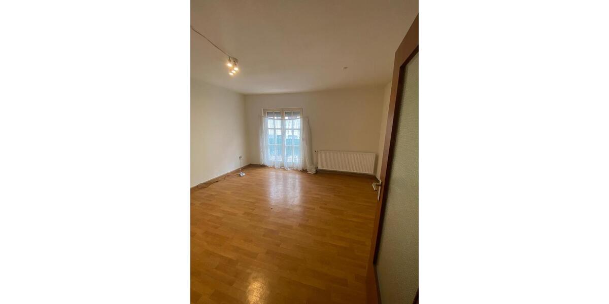 Erdgeschoßwohnung Asperg - 3 Zimmer, 70 m&sup2;, 1.200&euro; | Angebot:25719358