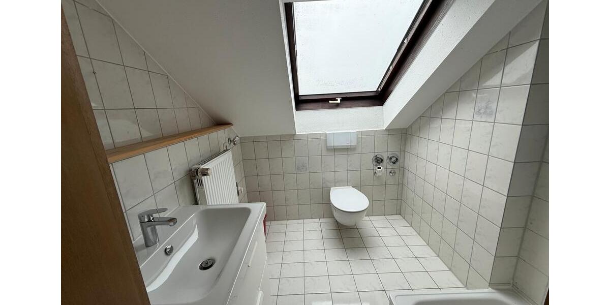 Dachgeschoßwohnung Renningen - 2 Zimmer, 44 m&sup2;, 198.000&euro; | Angebot:25989349