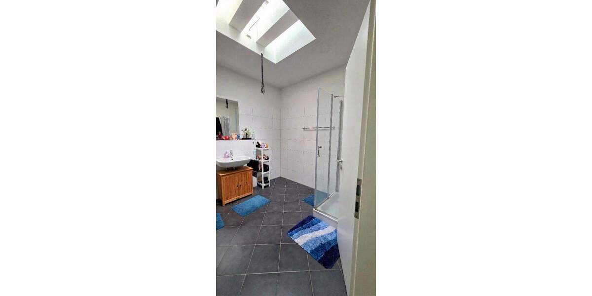 Etagenwohnung Sindelfingen Mitte - 9 Zimmer, 242 m&sup2;, 695.000&euro; | Angebot:25823345