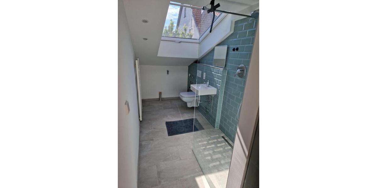 Dachgeschoßwohnung Stuttgart Feuerbach - 1 Zimmer, 32 m&sup2;, 950&euro; | Angebot:26033384