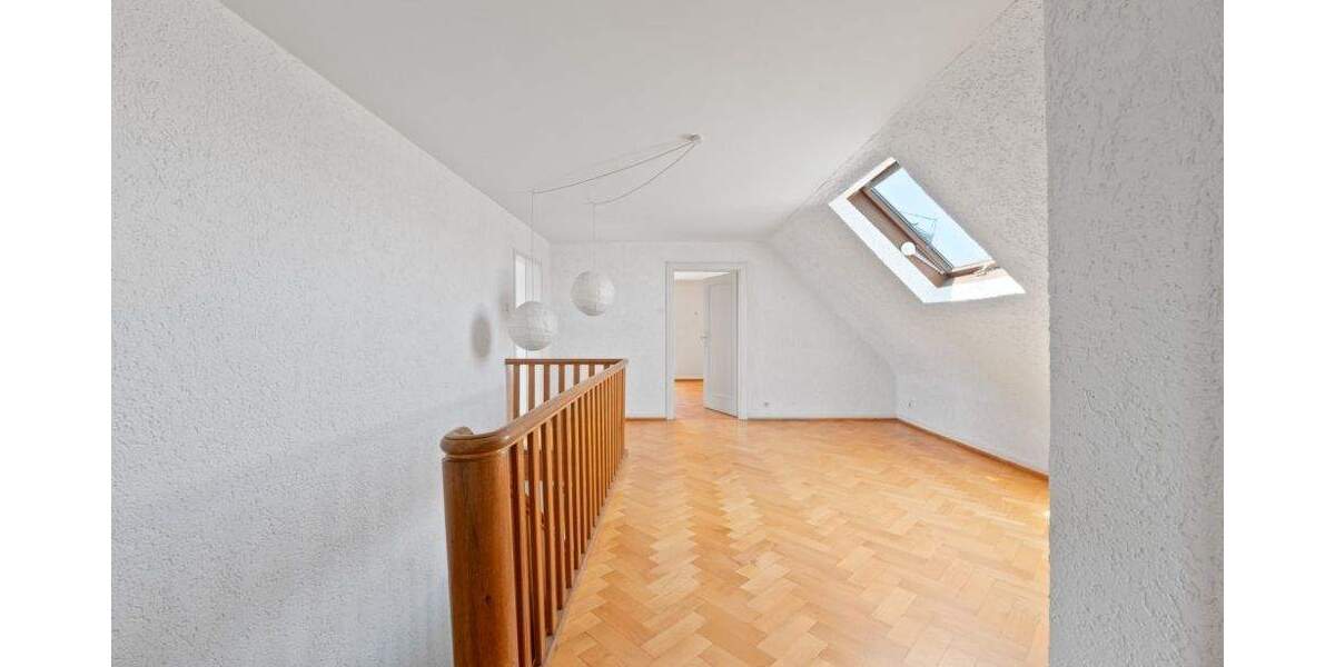 Einfamilienhaus Besigheim - 8 Zimmer, 168 m&sup2;, 695.000&euro; | Angebot:25662268