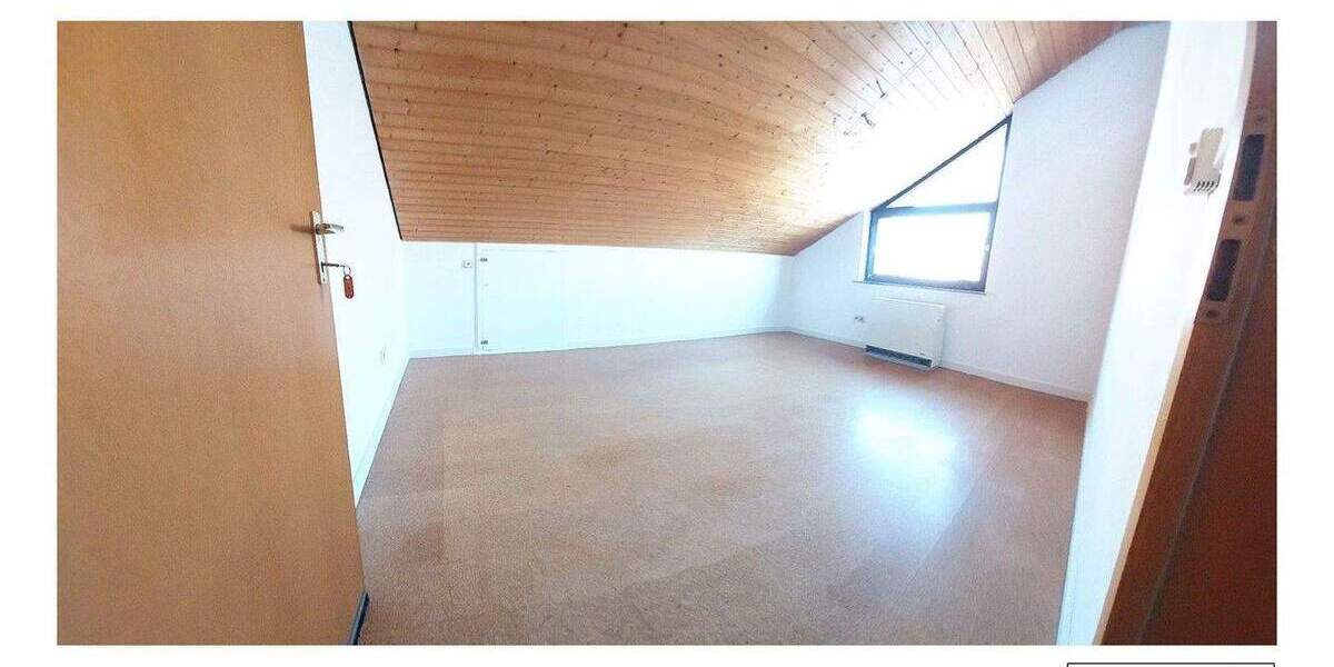 Mehrfamilienhaus, Wohnhaus Hattenhofen - 8 Zimmer, 245 m&sup2;, 549.000&euro; | Angebot:25654276