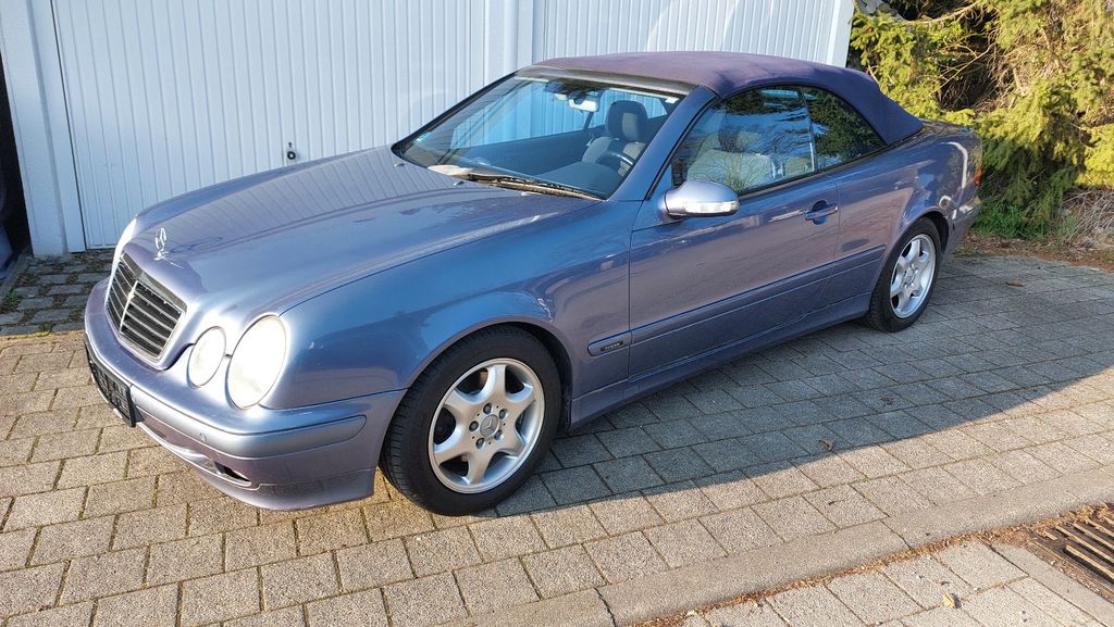 Mercedes-Benz CLK 200 206.900 km 4.350 &euro; Göppingen 73033