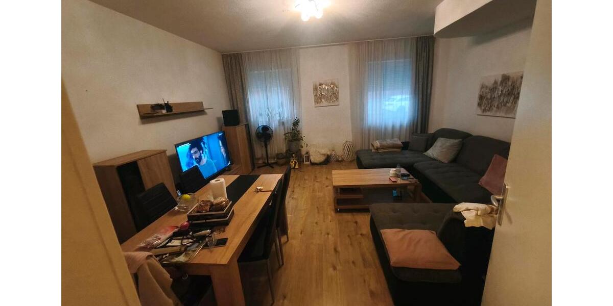 Erdgeschoßwohnung Stuttgart Bad Cannstatt - 3.5 Zimmer, 100 m&sup2;, 1.750&euro; | Angebot:27606372