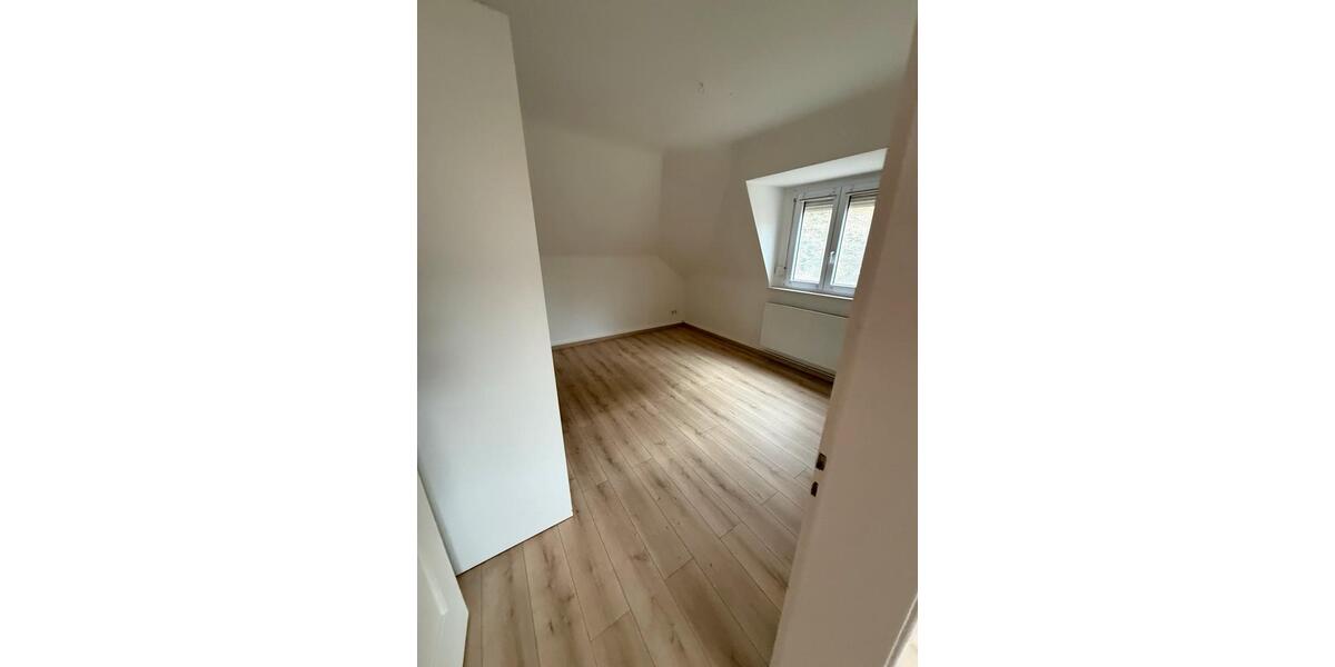 Dachgeschoßwohnung Stuttgart Stuttgart-Nord - 2.5 Zimmer, 52 m&sup2;, 1.050&euro; | Angebot:25760657