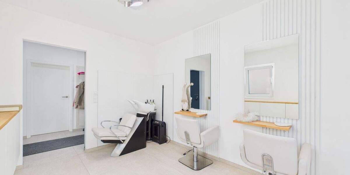 Doppelhaushälfte Abstatt - 6 Zimmer, 131 m&sup2;, 999.000&euro; | Angebot:25906103