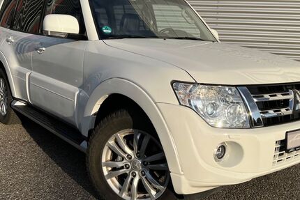Mitsubishi Pajero 86.350 km 23.890 &euro; Stuttgart 70378